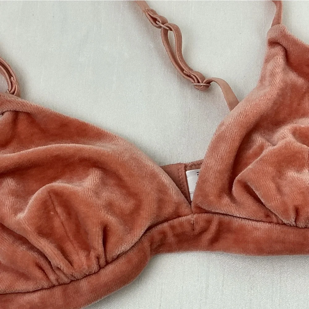 Neiwai Triangle Bra